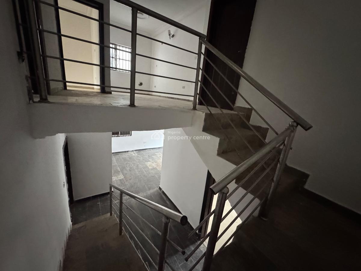 a Well Maintained 4 Bedroom Semi Detached Duplex with Bq, Idado Estate, Idado, Lekki, Lagos, Semi-detached Duplex for Sale