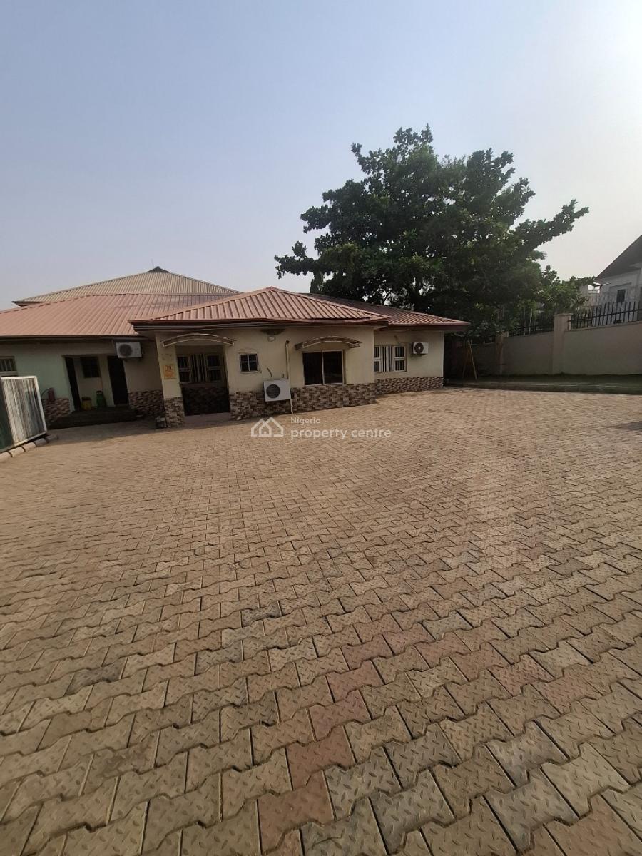 Standard 3 Bedroom Bungalow, Maitama District, Abuja, Semi-detached Bungalow for Rent