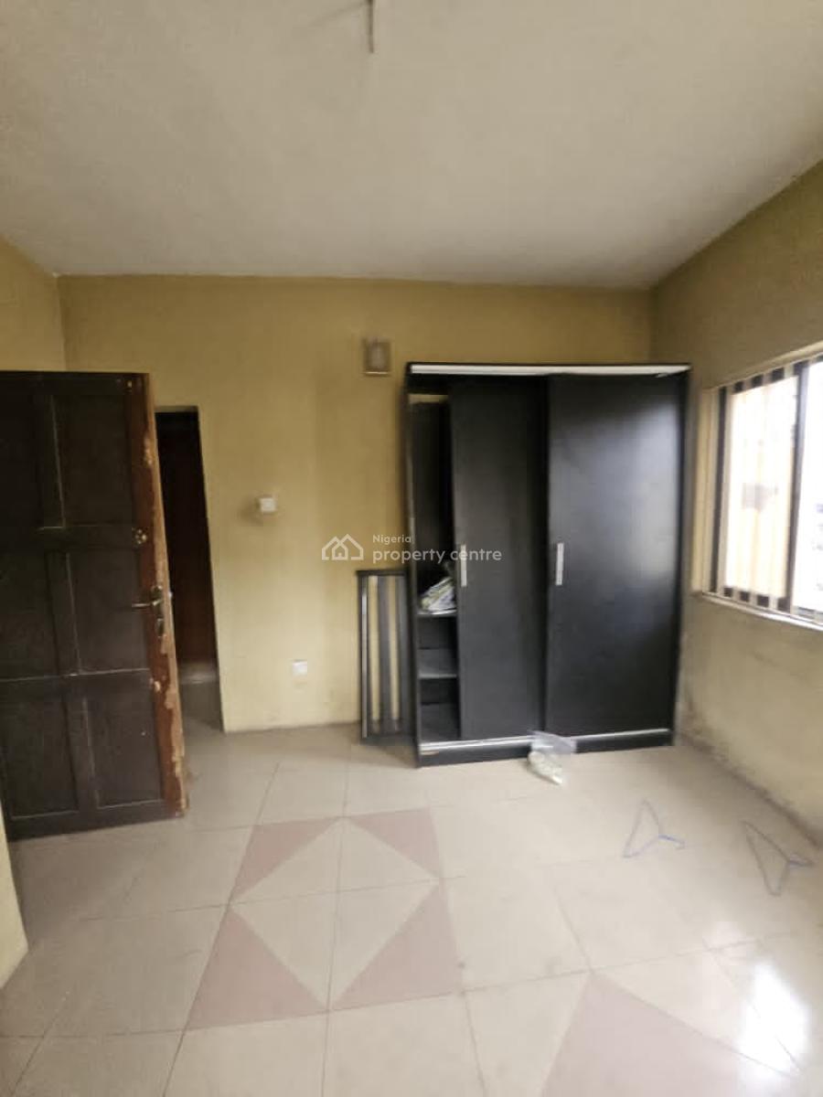 Tastefully Built 3 Bedroom Apartment in a Prime Location, Omole Phase 2, Ikeja, Lagos, House for Rent