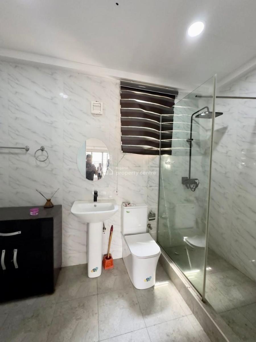 Luxury 3 Bedrooms Apartment with Excellent Facilities, Lekki Phase 1, Lekki, Lagos, Flat / Apartment for Rent