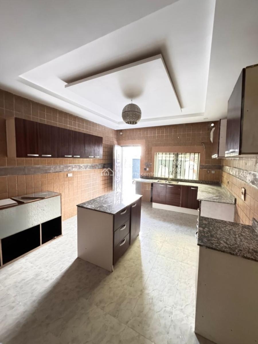 Massive 5 Bedroom Detached Duplex with Bq Big Compound, Chevron Drive, Lekki, Lagos, Detached Duplex for Sale