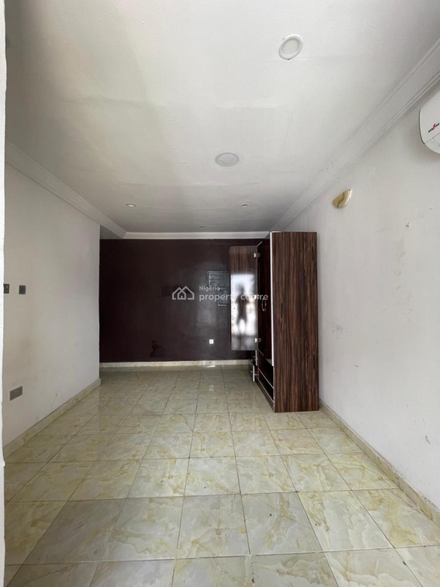 a Standard and Spacious 2 Bedroom Apartment, Ikota, Lekki, Lagos, Flat / Apartment for Rent