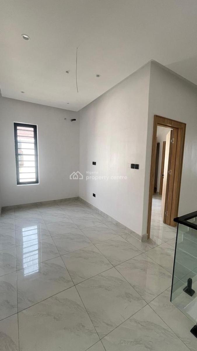4  Bedrooms Semi Detached Duplex with Bq, Chevron, Lekki, Lagos, Semi-detached Duplex for Sale
