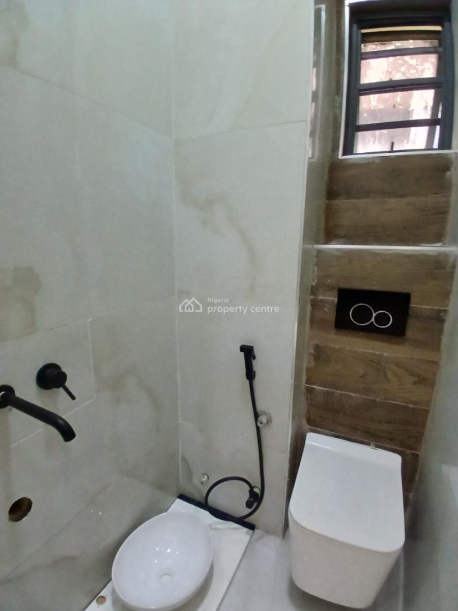 Newly Built and Serviced with 24/7 Power Supply 2 Bedroom En-suite Flat, Ikate Elegushi, Lekki, Lagos, Flat / Apartment for Sale