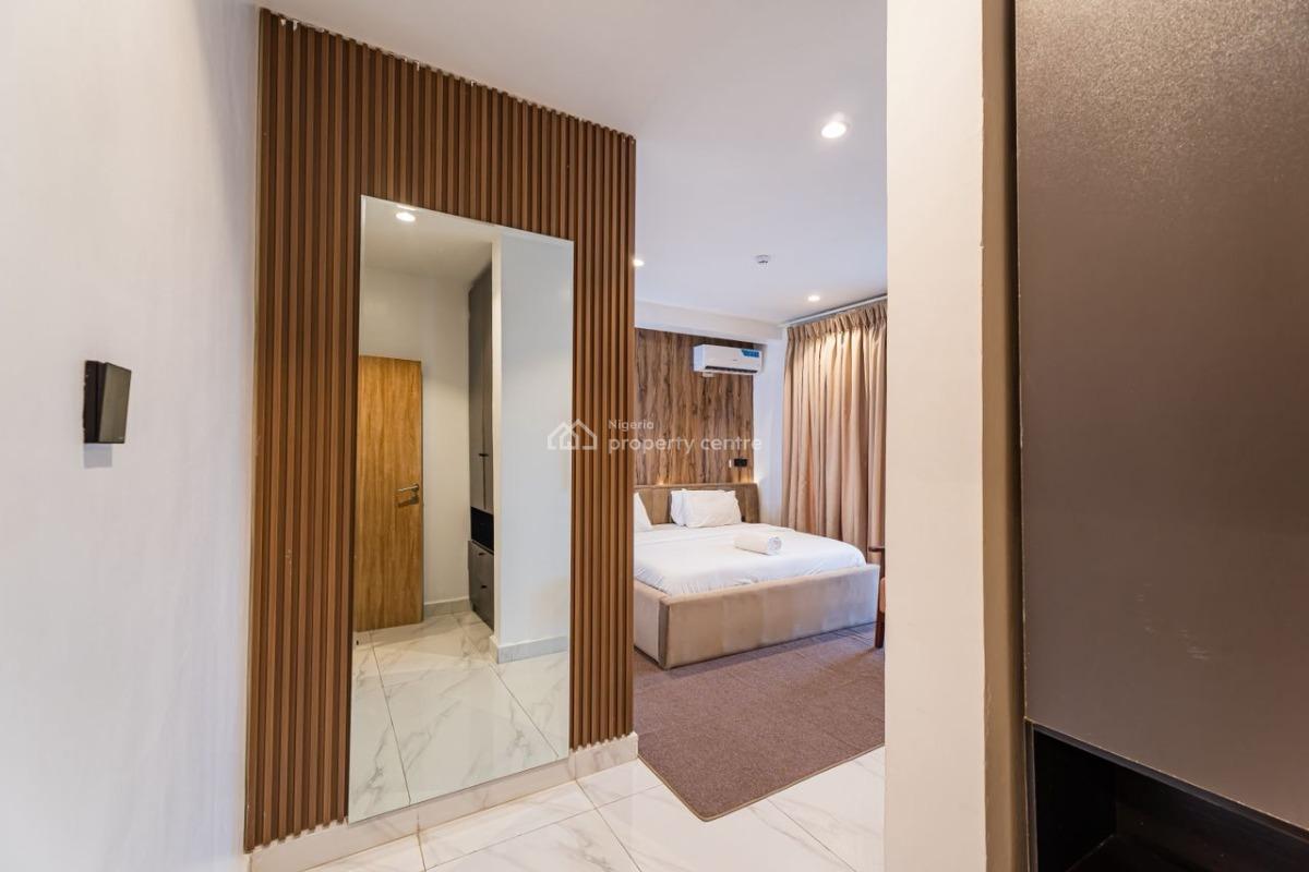 Gorgeous 2 Bedroom Apartment, Off Admiralty Way, Lekki Phase 1, Lekki, Lagos, Flat / Apartment Short Let