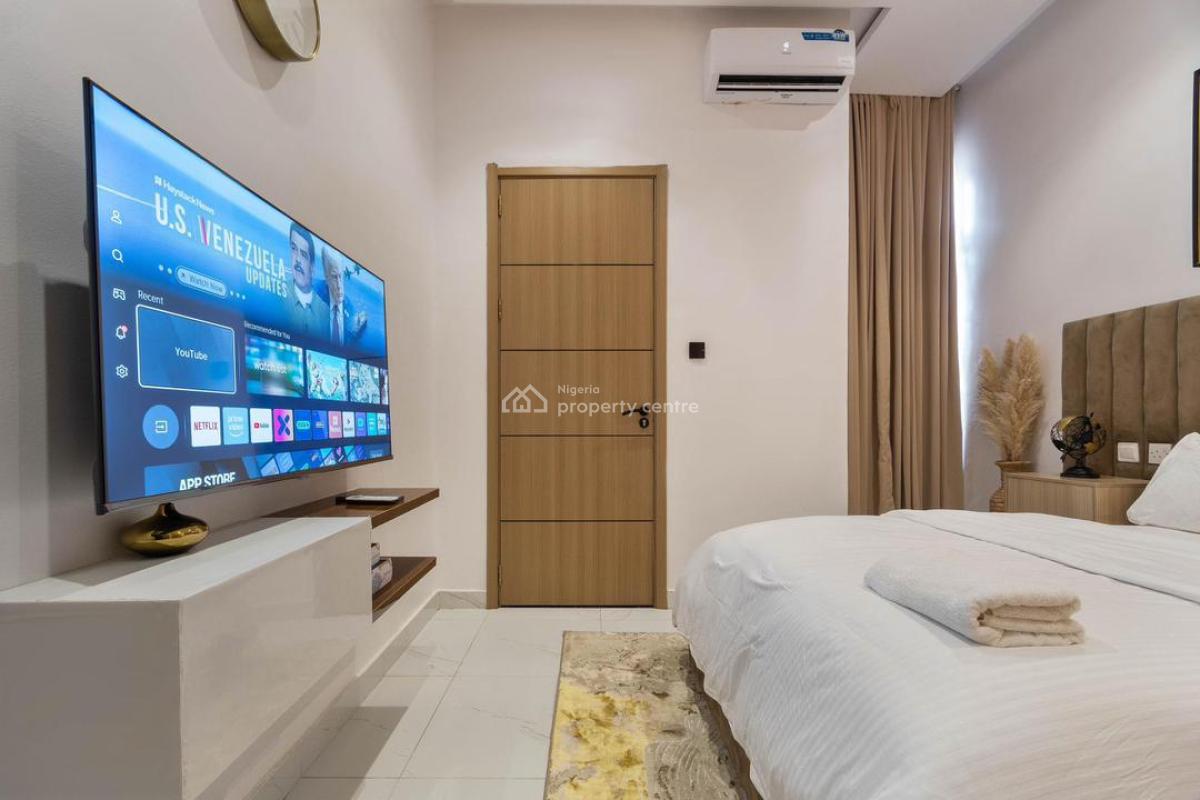 Elegantly Designed 3 Bedroom Terrace with Pool, Cinema & Gym, Lekki Phase 1, Lekki, Lagos, Flat / Apartment Short Let