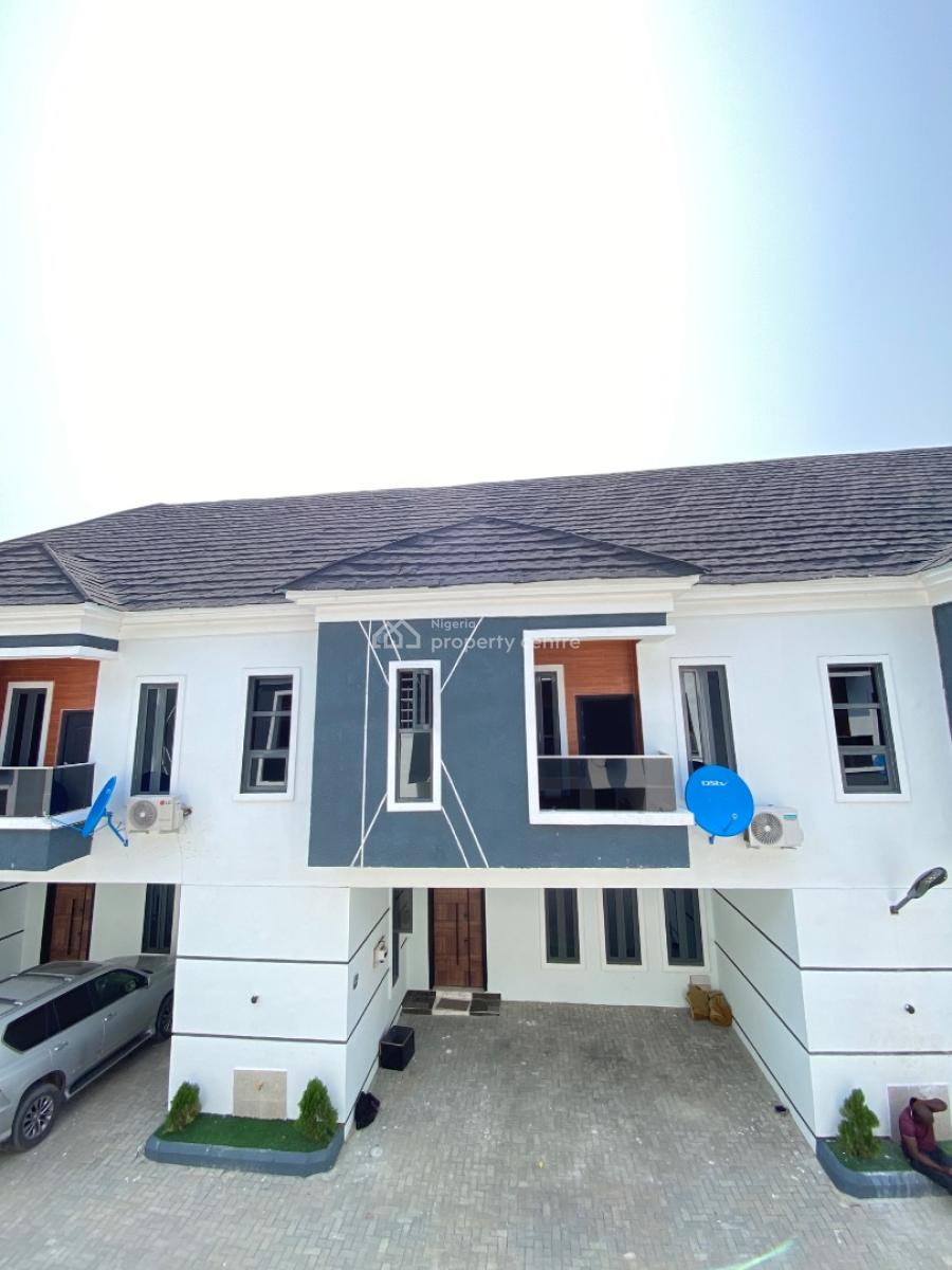 Spacious 3 Bedroom Duplex, Mobil Road, Scheme 2, Ilaje, Ajah, Lagos, Terraced Duplex for Sale
