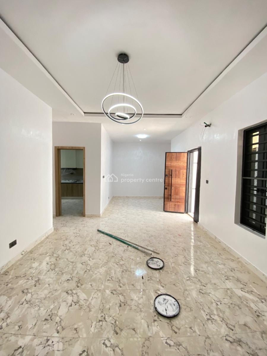 Spacious 3 Bedroom Duplex, Mobil Road, Scheme 2, Ilaje, Ajah, Lagos, Terraced Duplex for Sale