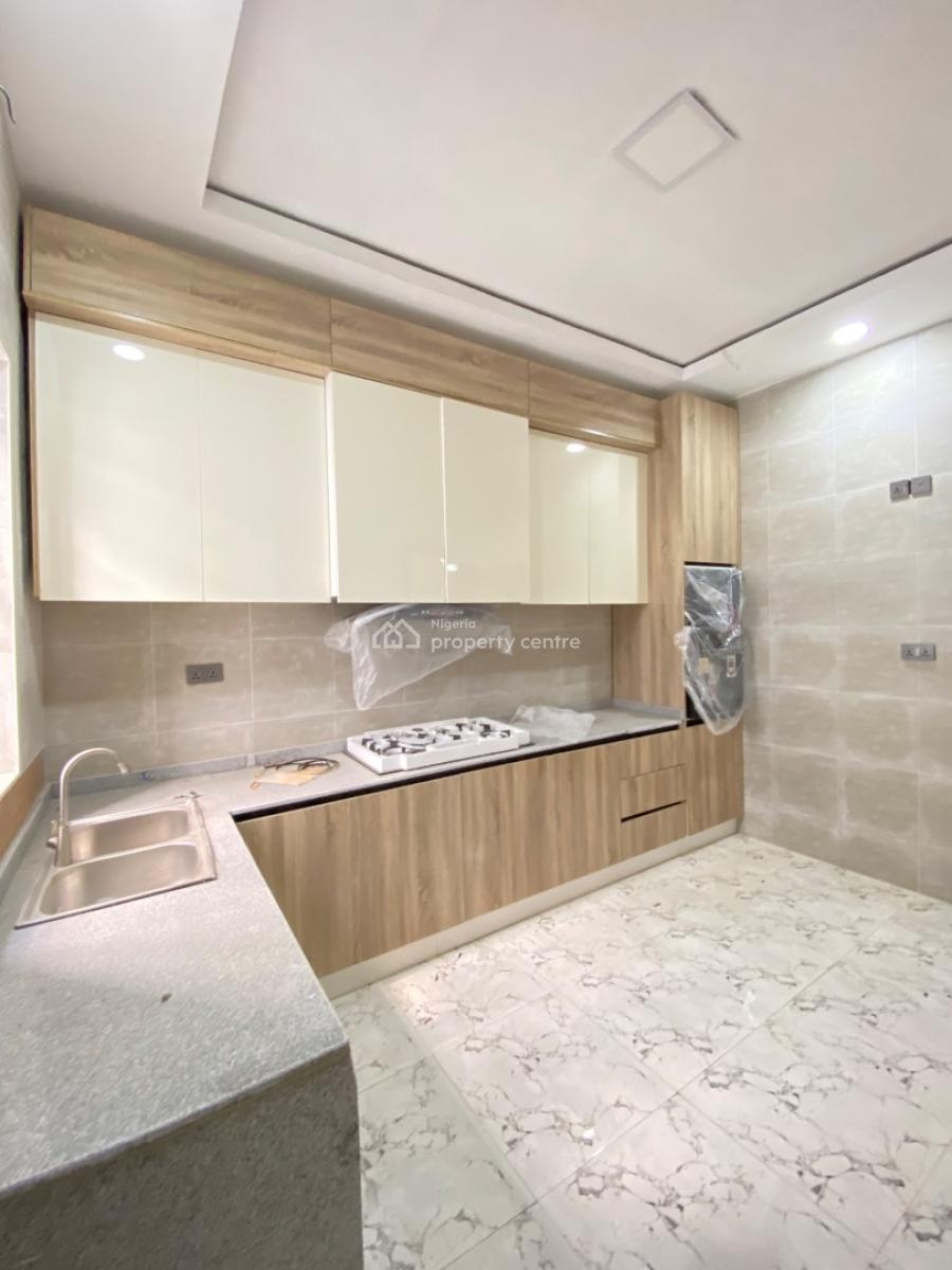 Spacious 3 Bedroom Duplex, Mobil Road, Scheme 2, Ilaje, Ajah, Lagos, Terraced Duplex for Sale