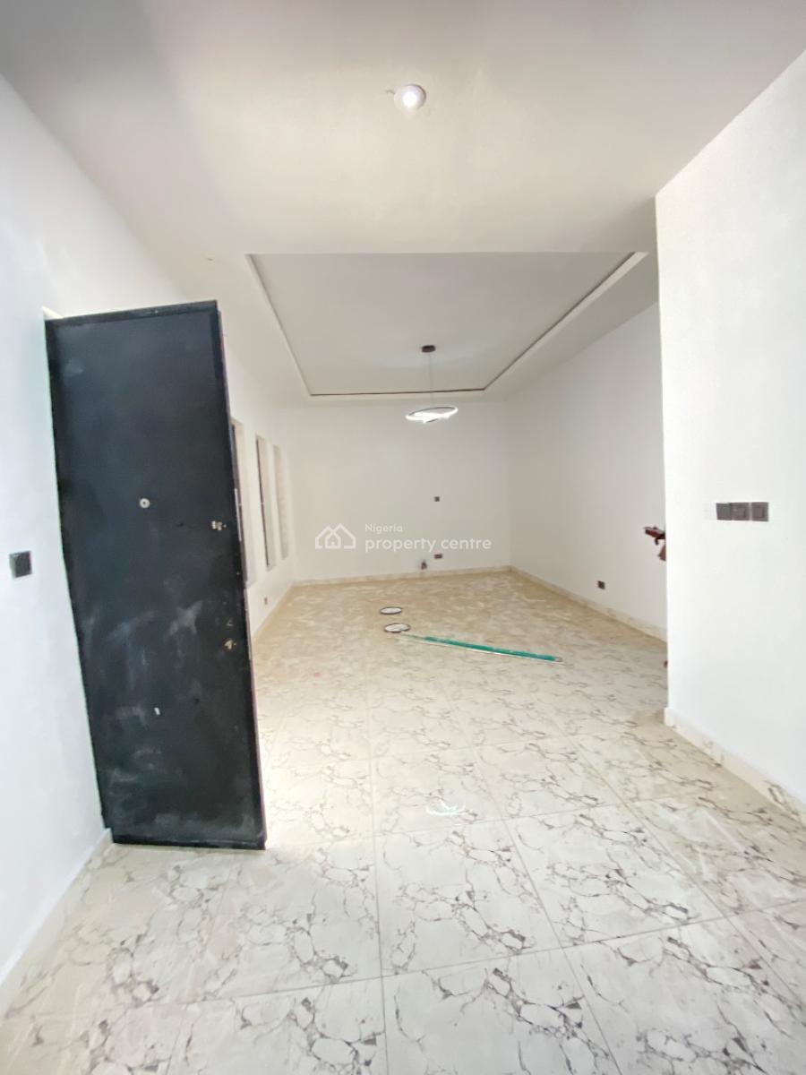 Spacious 3 Bedroom Duplex, Mobil Road, Scheme 2, Ilaje, Ajah, Lagos, Terraced Duplex for Sale