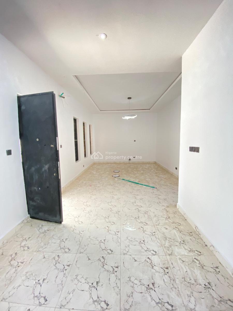 Spacious 3 Bedroom Duplex, Mobil Road, Scheme 2, Ilaje, Ajah, Lagos, Terraced Duplex for Sale