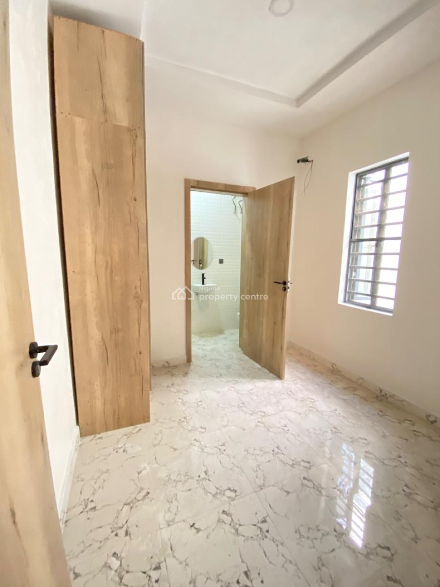 Spacious 3 Bedroom Duplex, Mobil Road, Scheme 2, Ilaje, Ajah, Lagos, Terraced Duplex for Sale