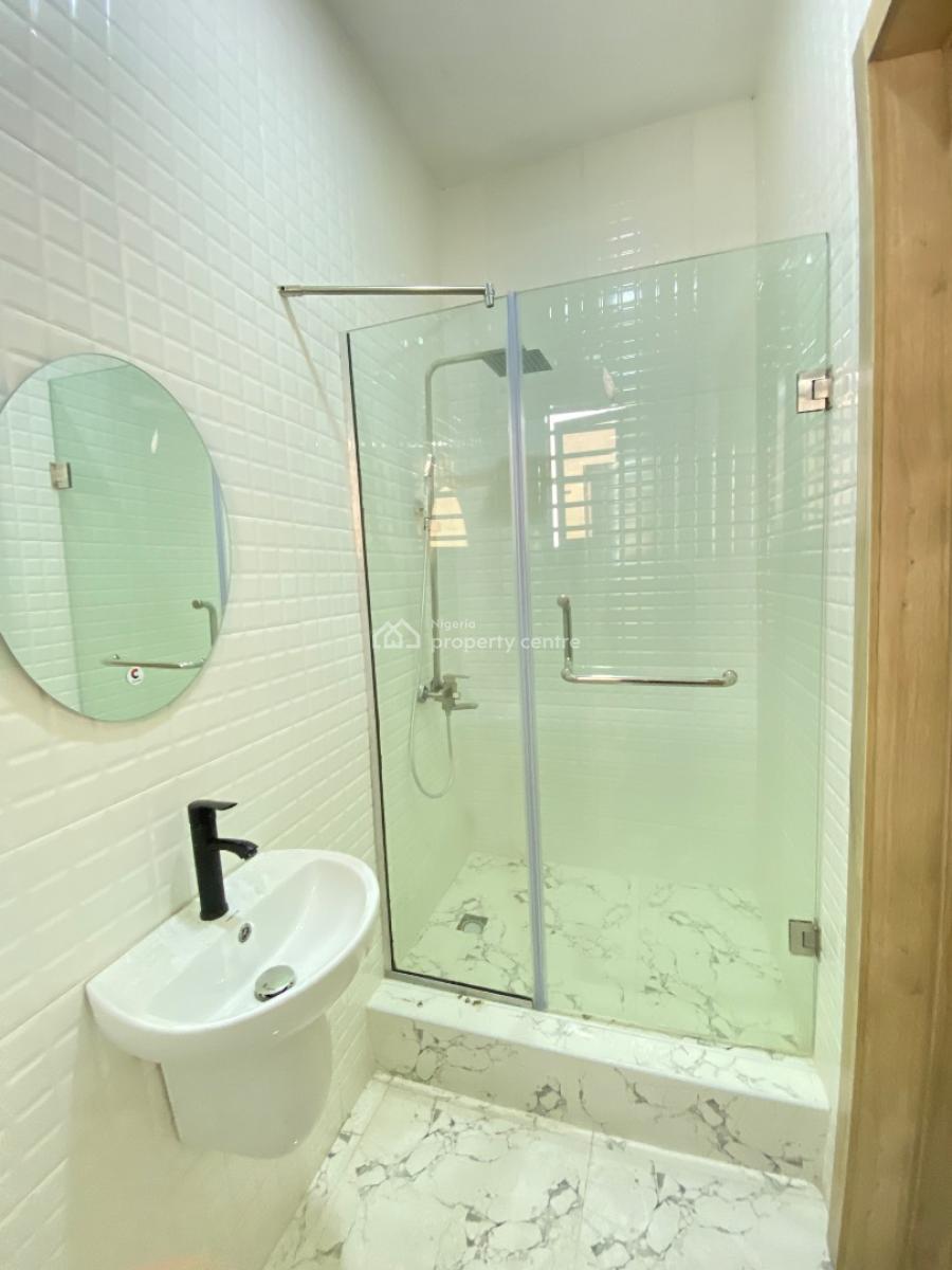 Spacious 3 Bedroom Duplex, Mobil Road, Scheme 2, Ilaje, Ajah, Lagos, Terraced Duplex for Sale