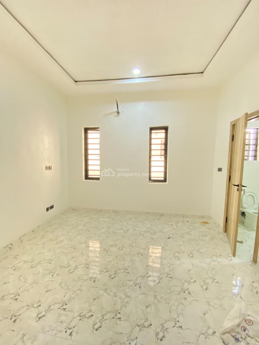 Spacious 3 Bedroom Duplex, Mobil Road, Scheme 2, Ilaje, Ajah, Lagos, Terraced Duplex for Sale