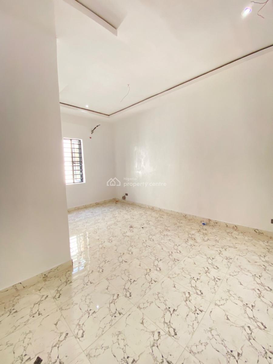 Spacious 3 Bedroom Duplex, Mobil Road, Scheme 2, Ilaje, Ajah, Lagos, Terraced Duplex for Sale