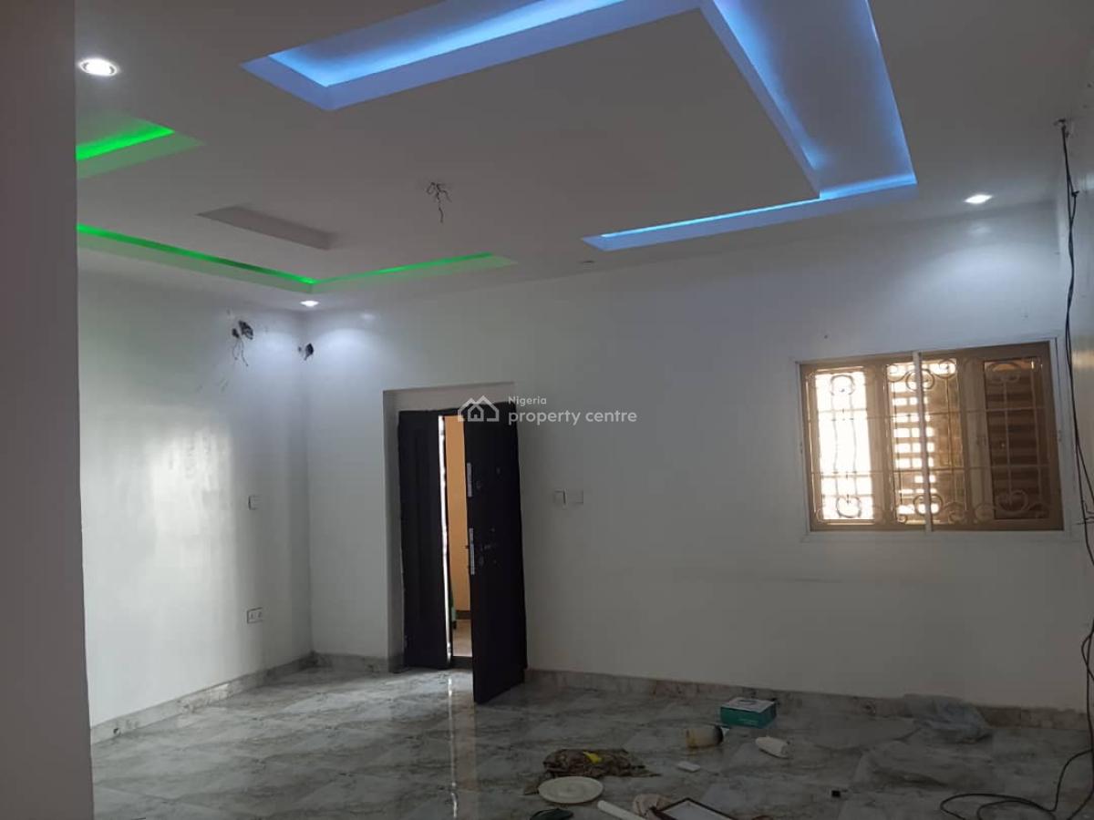 Spacious 2 Bedrooms Flat, Mike Iwuchukwu Street, Life Camp, Abuja, Flat / Apartment for Rent