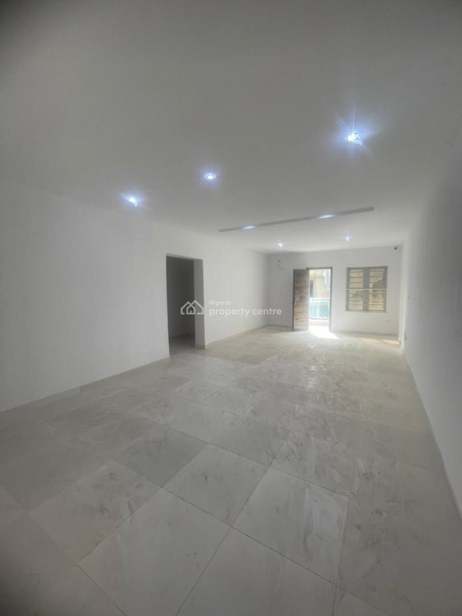 Brand New 2 Bedroom Apartment with Elevator and Gym, Lekki Phase 1, Lekki, Lagos, Flat / Apartment for Rent