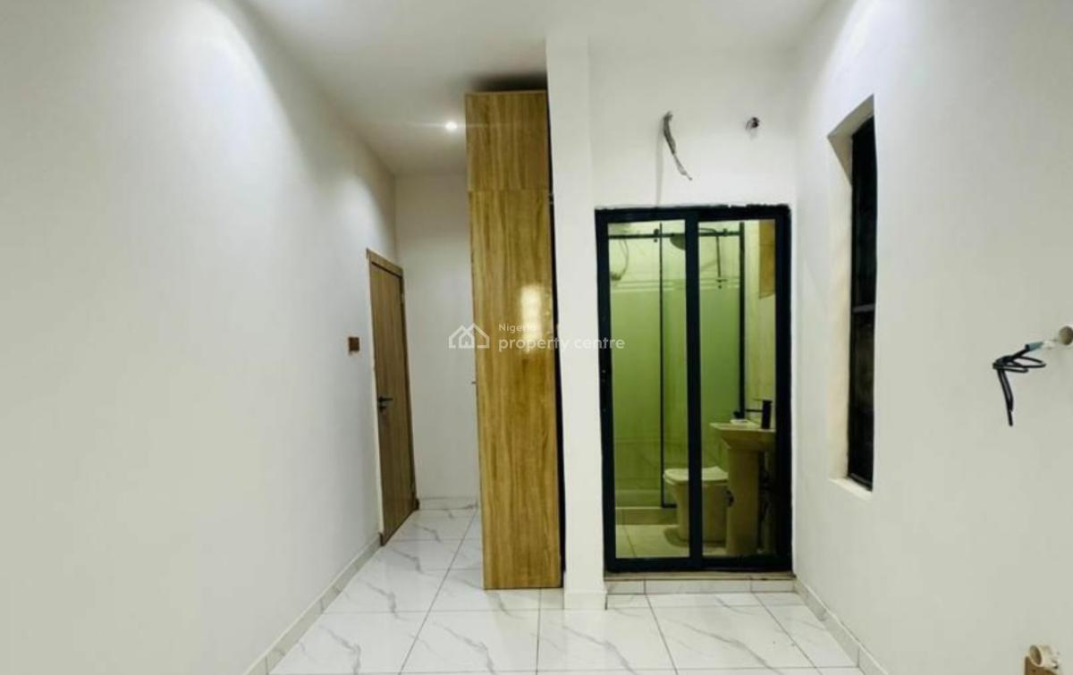 Lovely & Standard 4 Bedroom Semi-detached Duplex with Bq, Omole Phase 2, Ikeja, Lagos, Semi-detached Duplex for Sale