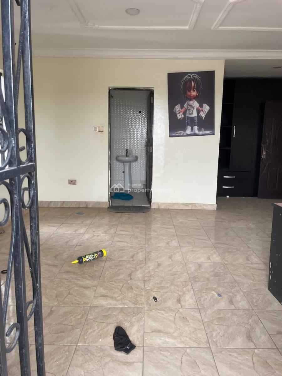 Well Maintained 2 Bedrooms Flat, Chevron, Lekki, Lagos, Flat / Apartment for Rent