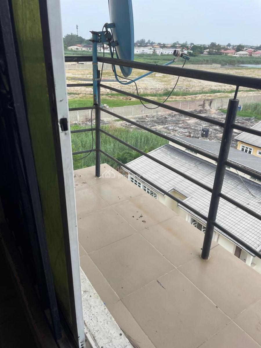 Well Maintained 2 Bedrooms Flat, Chevron, Lekki, Lagos, Flat / Apartment for Rent