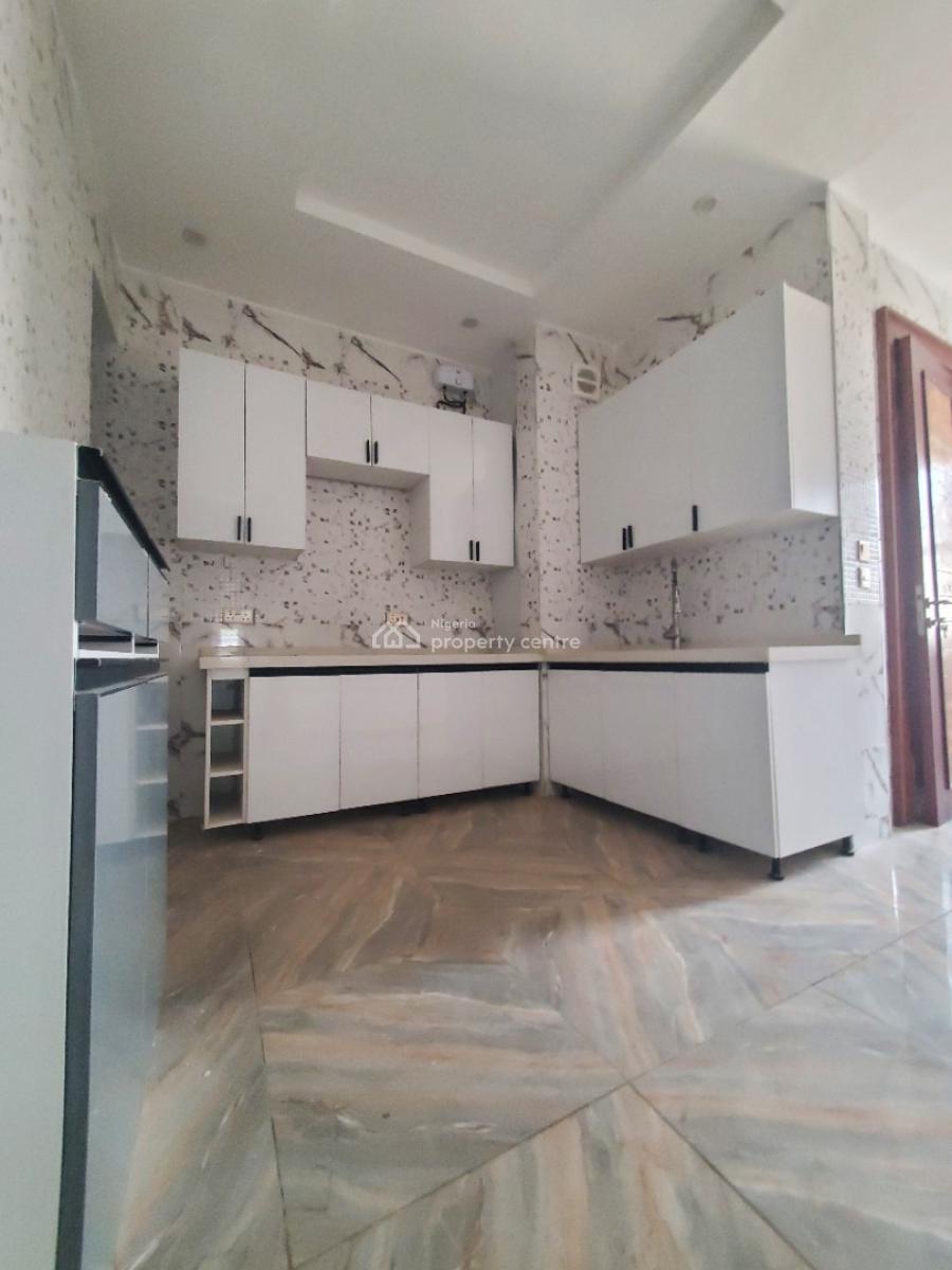 *superluxury Brandnew 3bedroom Flat on  The G-floor, By Human Rights, Kaura, Abuja, Flat / Apartment for Rent
