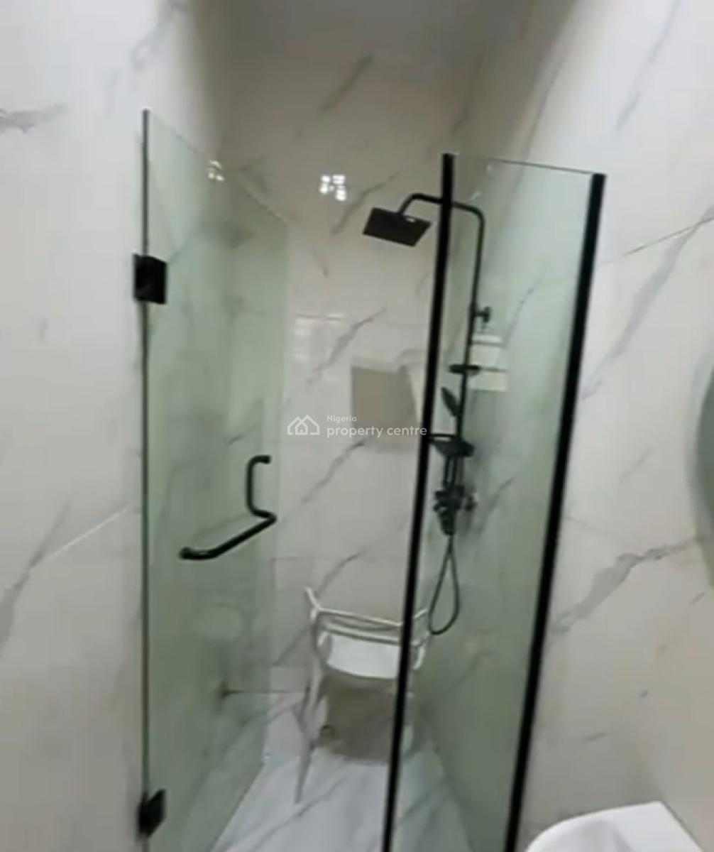 Semi Masters Bedroom Inside a Shared Duplex{ Video}, Royal Pine Estate Gate 3 Orchid Road, Lekki, Lagos, Self Contain (single Rooms) for Rent