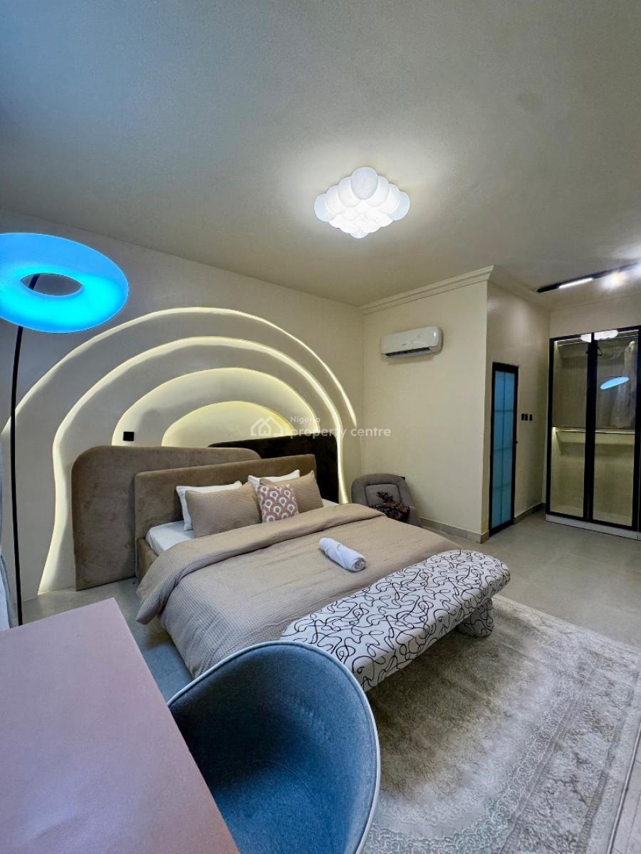 Beautiful 3 Bedroom Apartment, Lekki Phase 1, Lekki, Lagos, Flat / Apartment Short Let