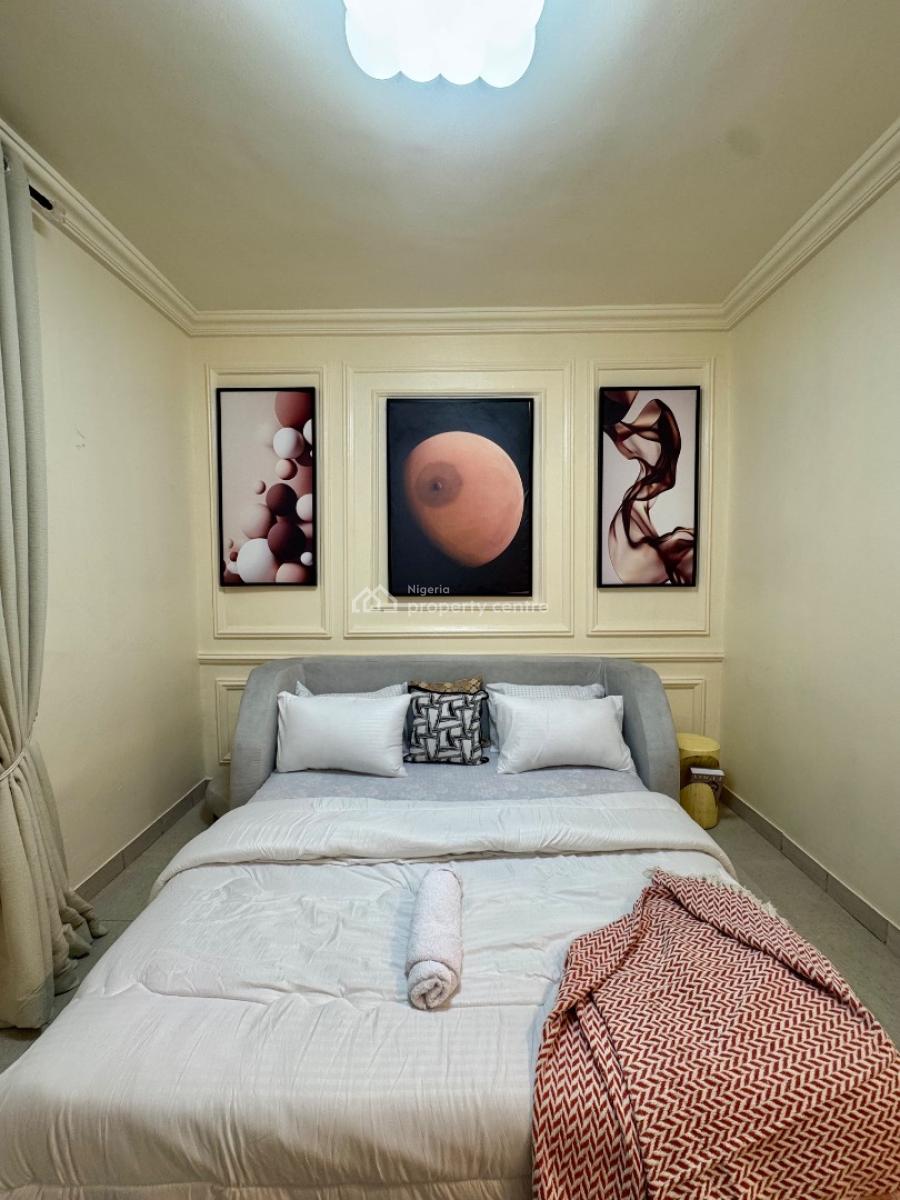 Beautiful 3 Bedroom Apartment, Lekki Phase 1, Lekki, Lagos, Flat / Apartment Short Let