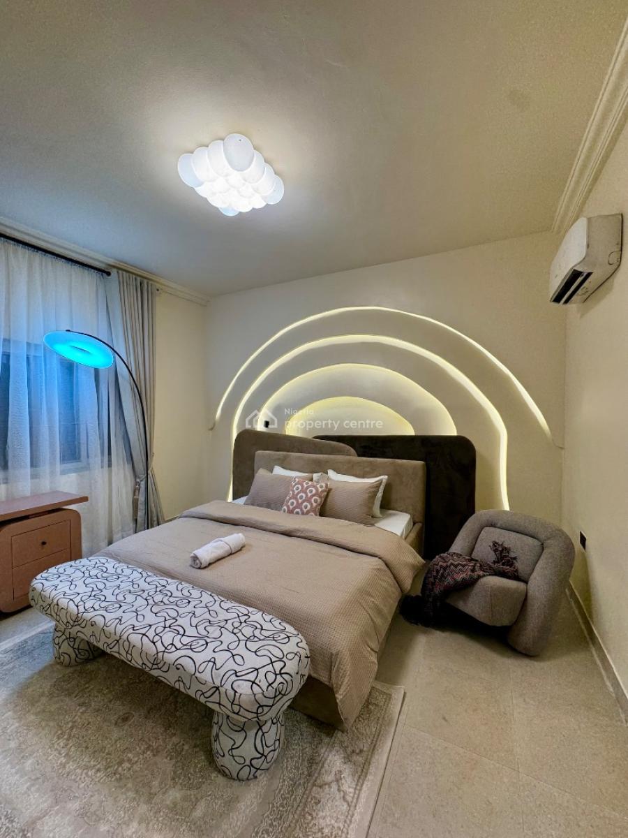Beautiful 3 Bedroom Apartment, Lekki Phase 1, Lekki, Lagos, Flat / Apartment Short Let