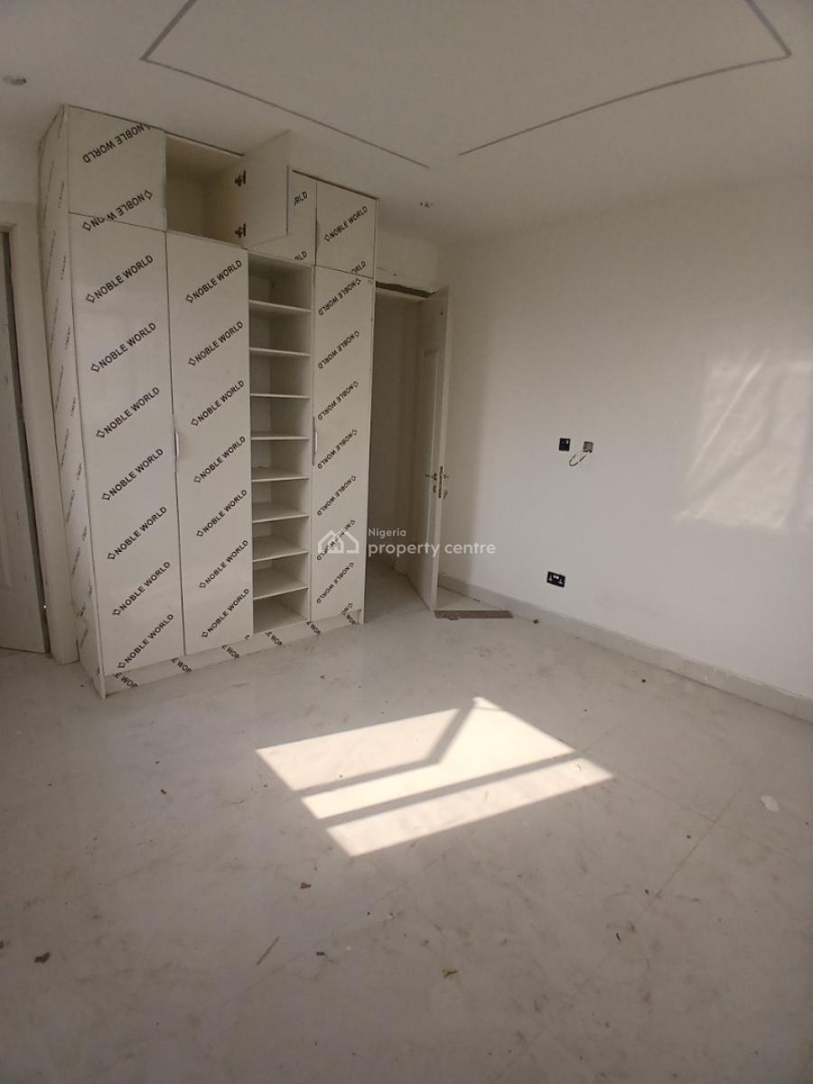 Newly Built and Well-finished and Serviced 3 Bedroom En-suite Flat. It, Ikate Elegushi, Lekki, Lagos, Flat / Apartment for Sale