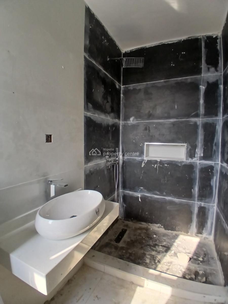 Newly Built and Well-finished and Serviced 3 Bedroom En-suite Flat. It, Ikate Elegushi, Lekki, Lagos, Flat / Apartment for Sale