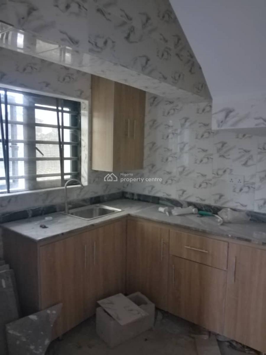Well Maintained Mini Flat Upstairs, Gbetu Town ,awoyaya New Road, Behind Mayfair Garden, Awoyaya Lagos, Awoyaya, Ibeju Lekki, Lagos, Mini Flat (room and Parlour) for Rent