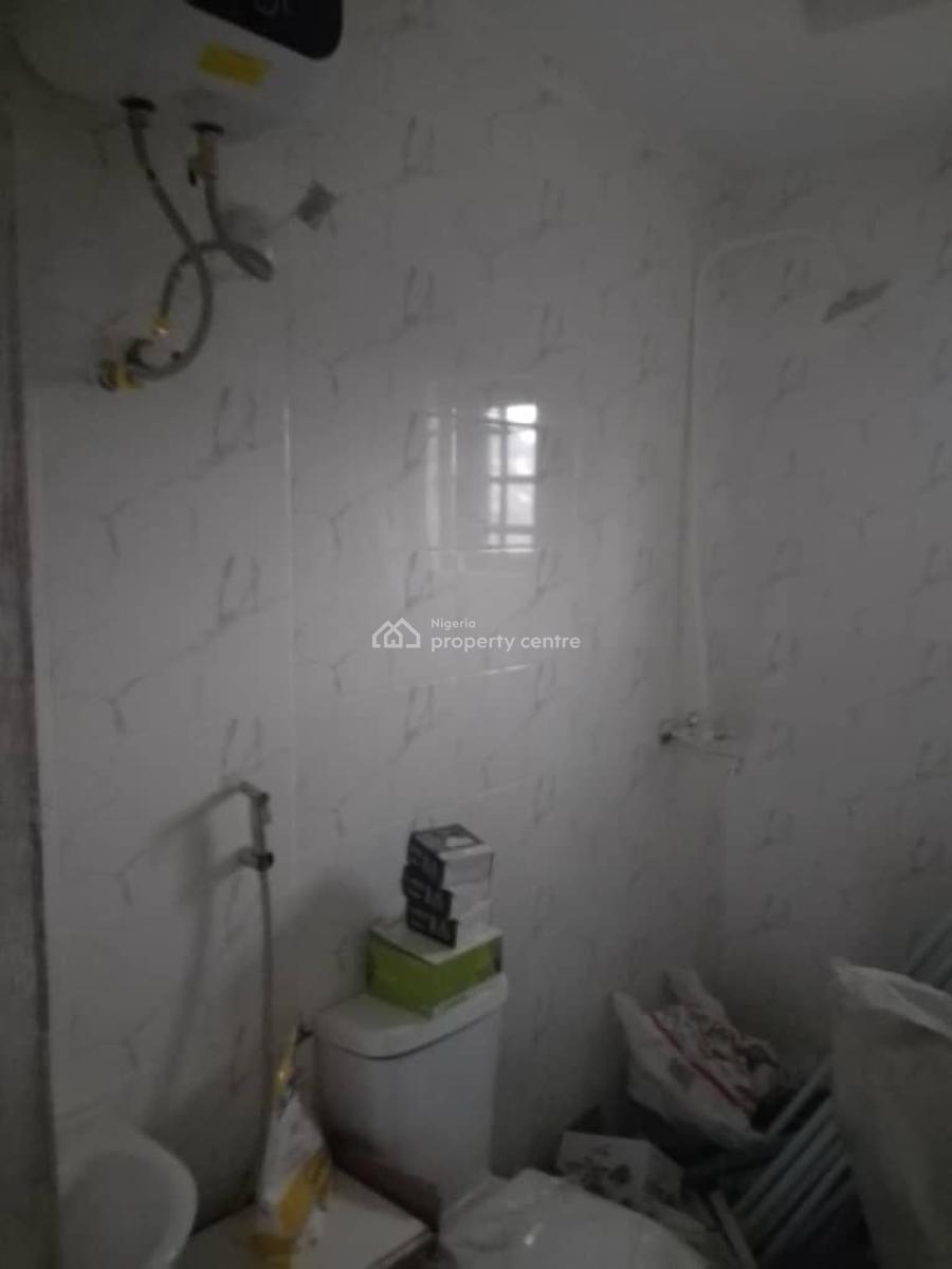 Well Maintained Mini Flat Upstairs, Gbetu Town ,awoyaya New Road, Behind Mayfair Garden, Awoyaya Lagos, Awoyaya, Ibeju Lekki, Lagos, Mini Flat (room and Parlour) for Rent