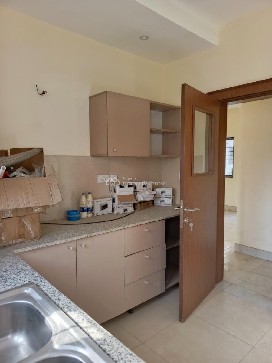 3 Bedroom Terrace Duplex in an Estate Airport Road Lugbe, Aco Estate, Lugbe District, Abuja, Terraced Duplex for Sale