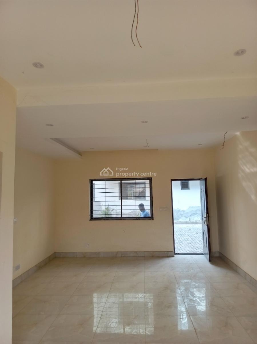 3 Bedroom Terrace Duplex in an Estate Airport Road Lugbe, Aco Estate, Lugbe District, Abuja, Terraced Duplex for Sale