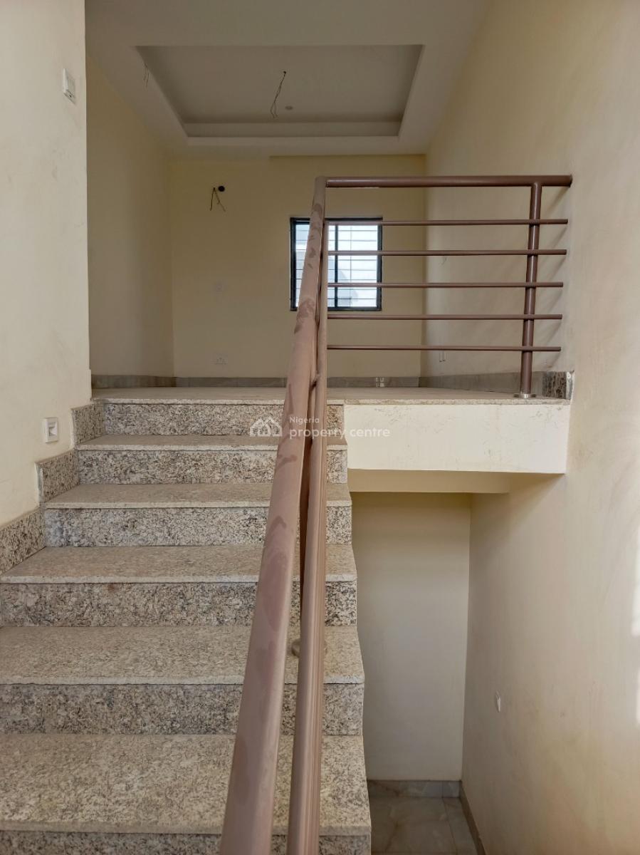 3 Bedroom Terrace Duplex in an Estate Airport Road Lugbe, Aco Estate, Lugbe District, Abuja, Terraced Duplex for Sale