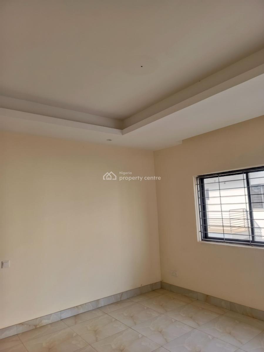 3 Bedroom Terrace Duplex in an Estate Airport Road Lugbe, Aco Estate, Lugbe District, Abuja, Terraced Duplex for Sale