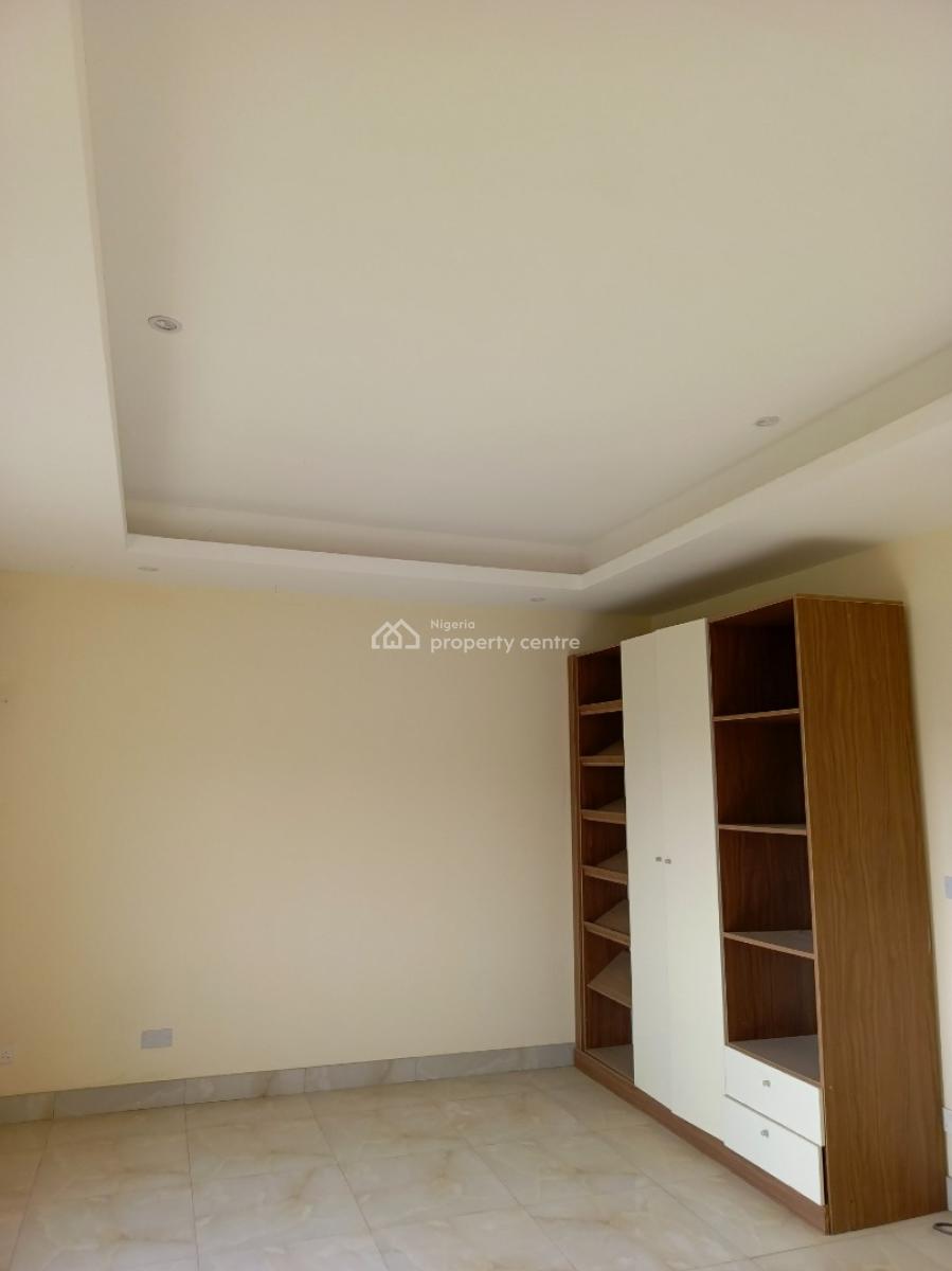 3 Bedroom Terrace Duplex in an Estate Airport Road Lugbe, Aco Estate, Lugbe District, Abuja, Terraced Duplex for Sale