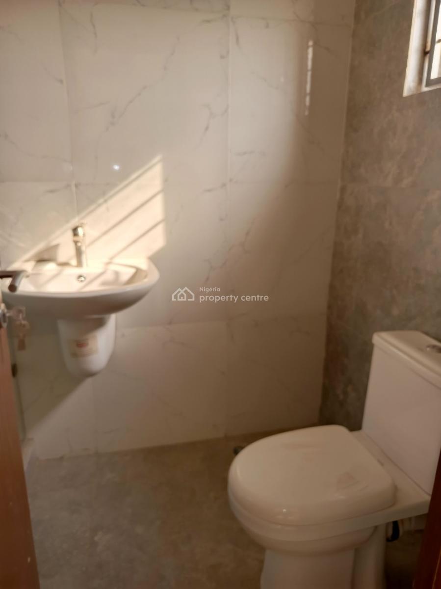 3 Bedroom Terrace Duplex in an Estate Airport Road Lugbe, Aco Estate, Lugbe District, Abuja, Terraced Duplex for Sale