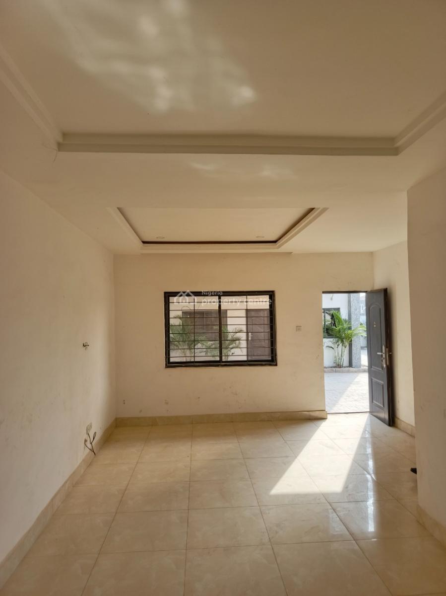 2 Bedroom Terrace Duplex in an Estate Airport Road Lugbe, Aco Estate, Lugbe District, Abuja, Terraced Duplex for Sale