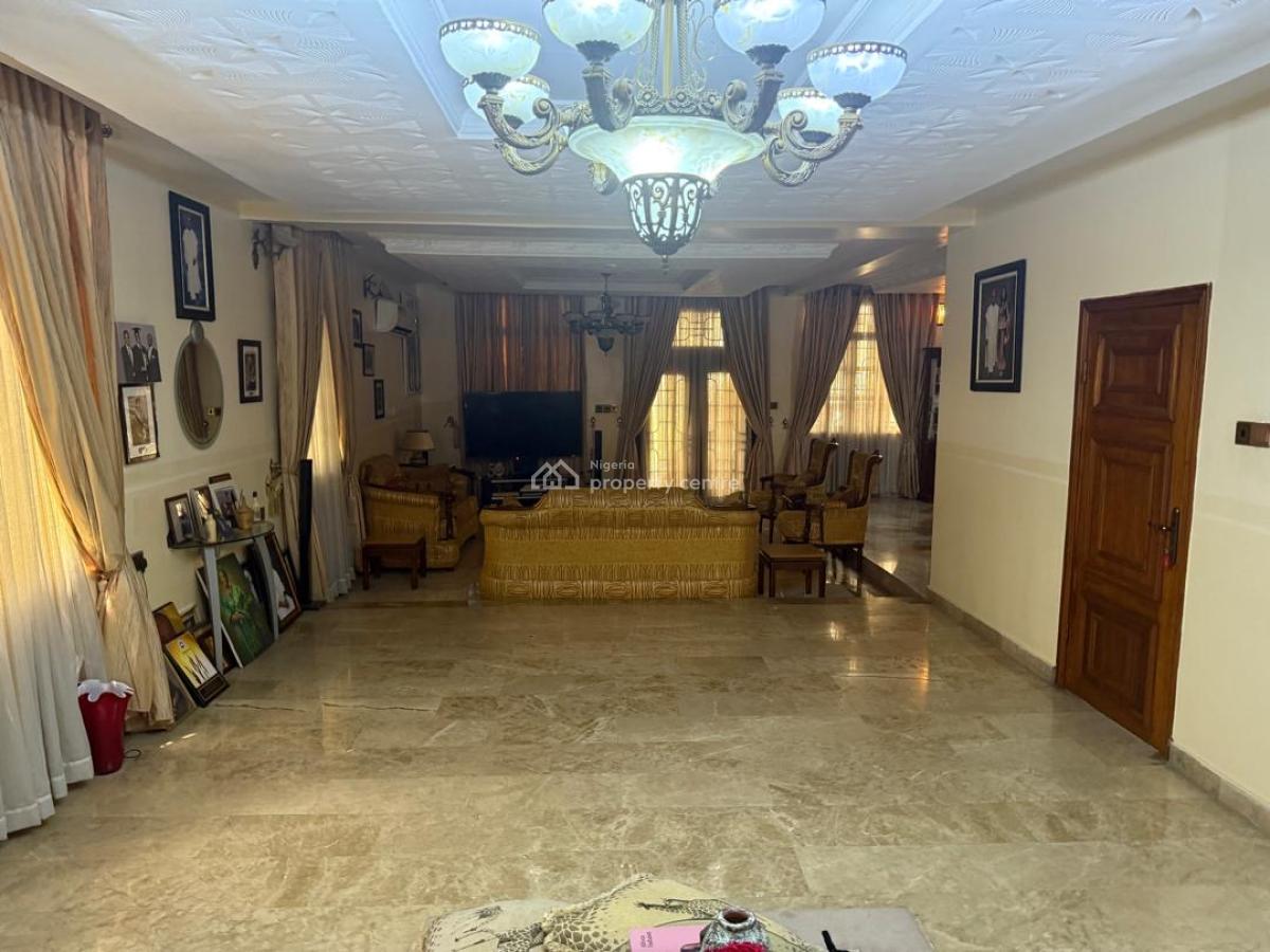 High Commercial Property on The Most Busy Road in Lekki Phase 1, Off Admiralty Way, Lekki Phase 1, Lekki, Lagos, Shop for Rent