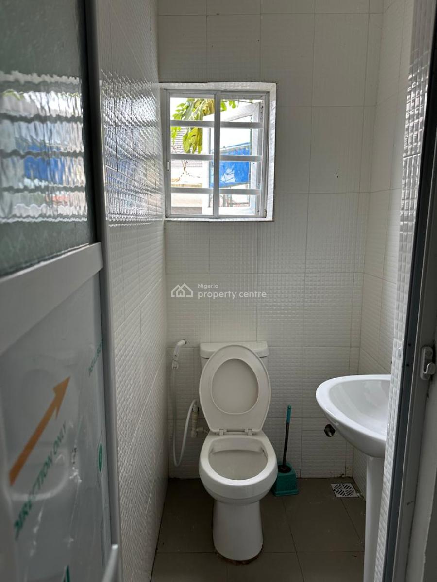 Fairly Used Standard and Spacious P.o.p 2 Bedroom Flat, Madiba Garden Estate Off Blessed Seed School Ibeju Lekki, Ibeju Lekki, Lagos, Flat / Apartment for Rent