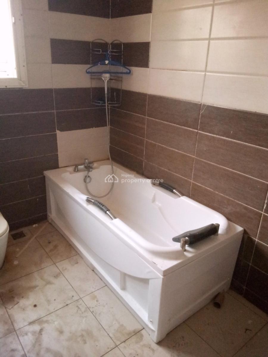 a 4 Bedroom House at Royal Garden Estate, Ajah., Royal Garden Estate, Ajah, Lagos, Semi-detached Duplex for Rent