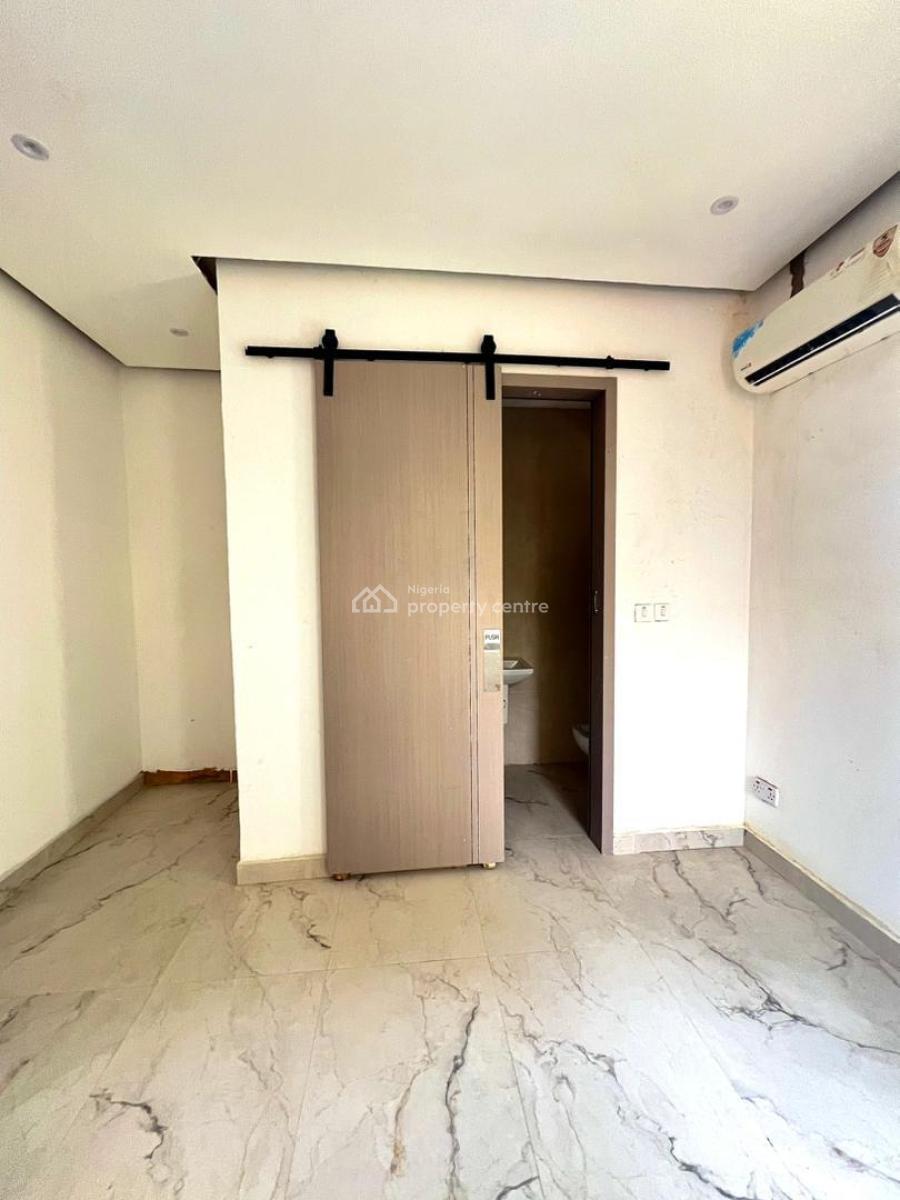 Stunning 3bedroom Maisonette in a Secured Estate, Victoria Island (vi), Lagos, Flat / Apartment for Sale