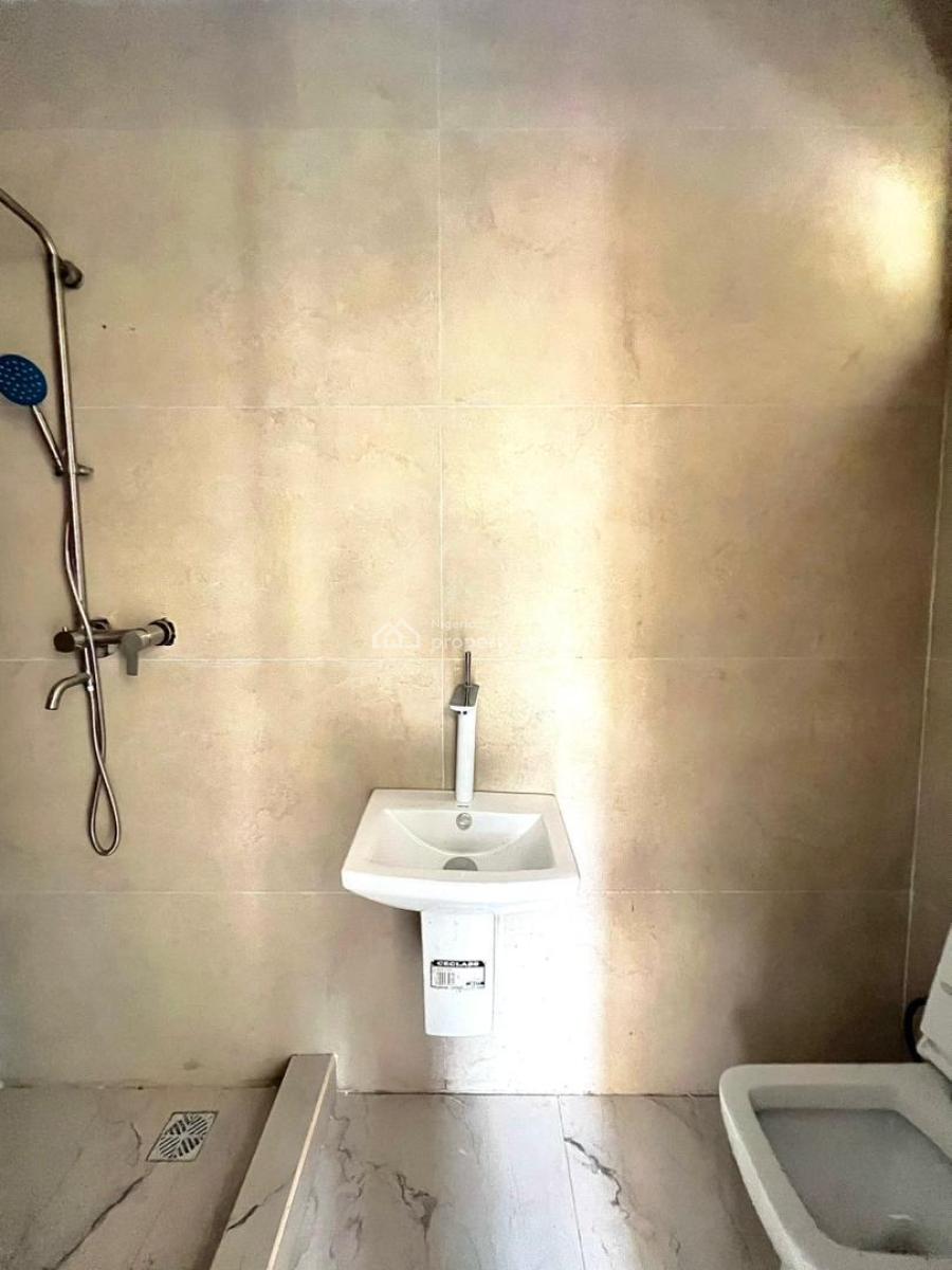 Stunning 3bedroom Maisonette in a Secured Estate, Victoria Island (vi), Lagos, Flat / Apartment for Sale