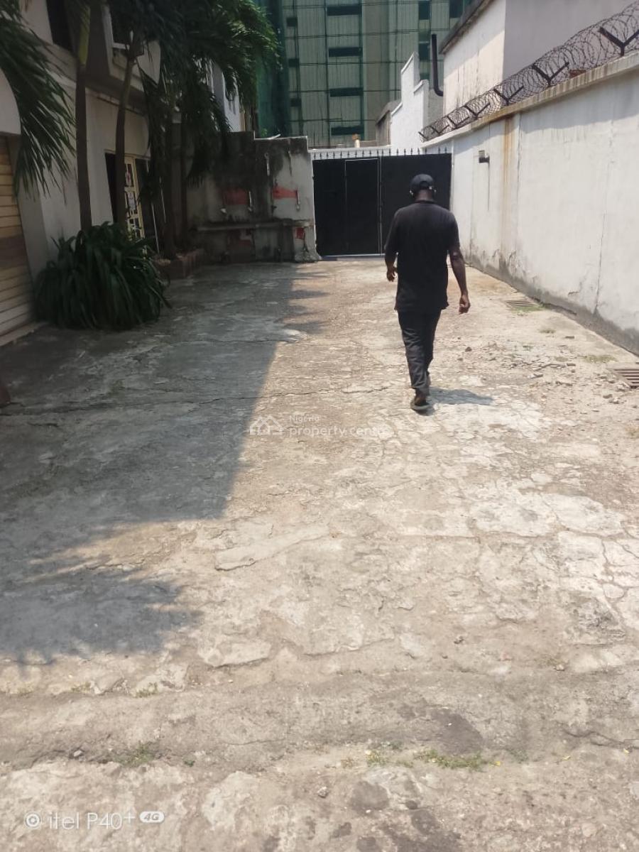 7 Bedroom Semi Detached House with Bq, Off Adeola Odeku, Victoria Island (vi), Lagos, Semi-detached Duplex for Rent