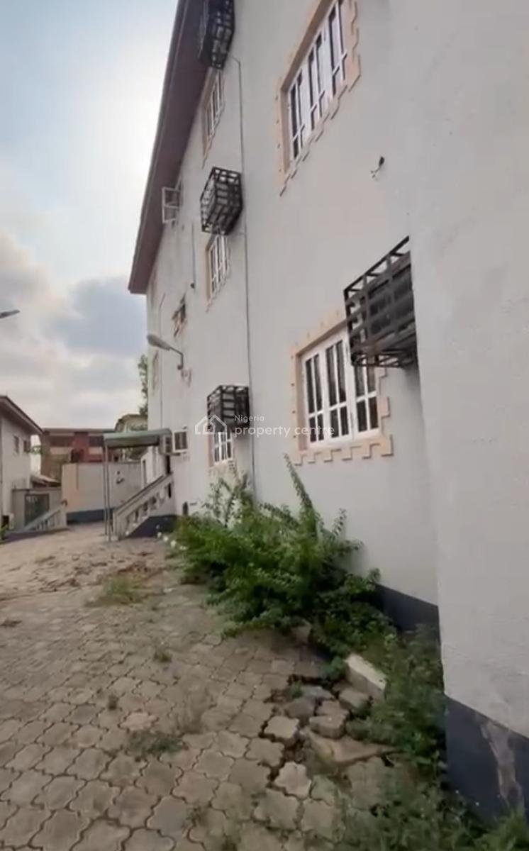 a Well-maintained and Functioning 37 Rooms Hotel, Gra Onikolobo, Abeokuta South, Ogun, Hotel / Guest House for Rent