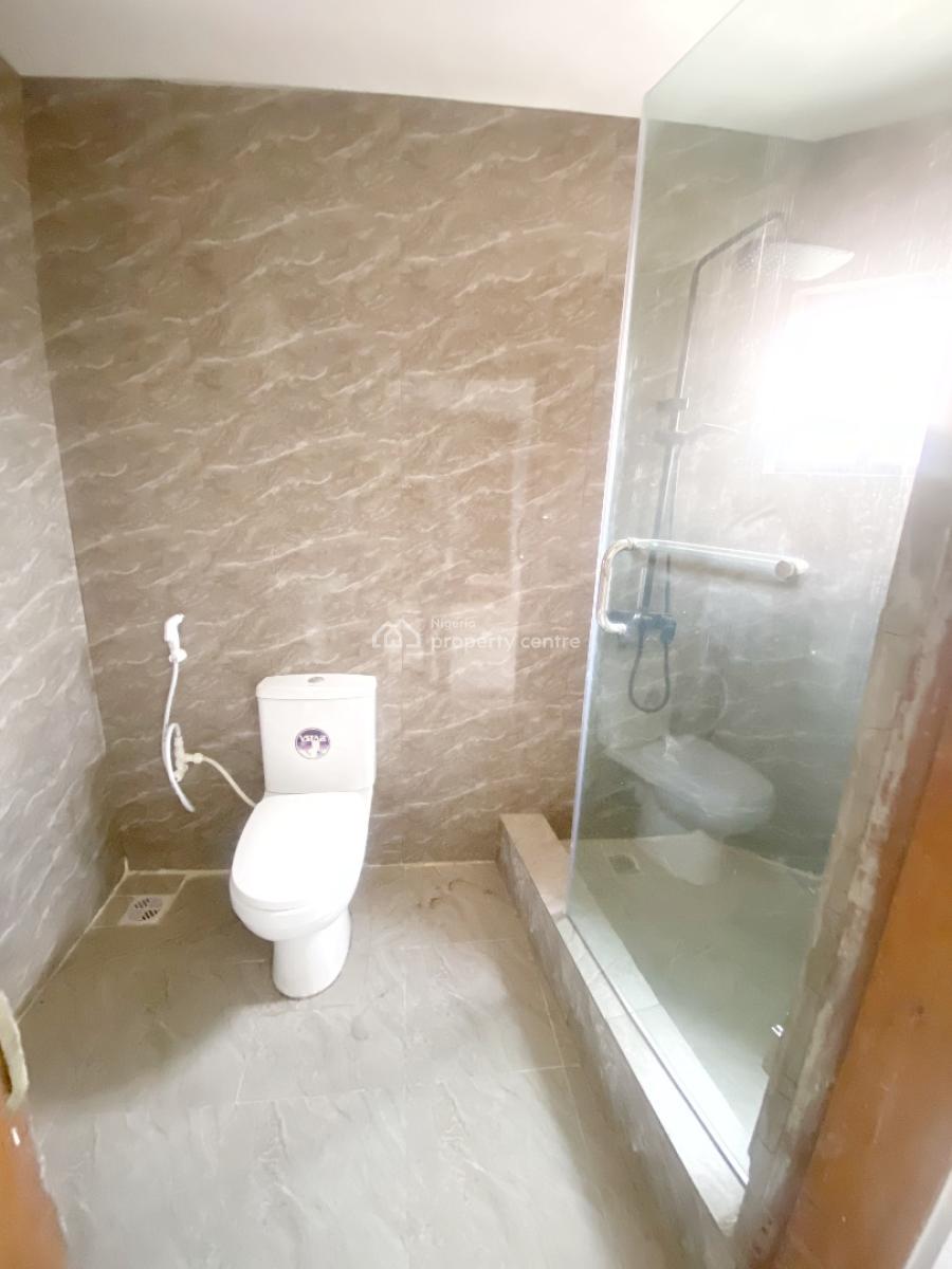 Renovated Luxury 3 Bedroom Flat, Gra Phase 2, Magodo, Lagos, Flat / Apartment for Rent