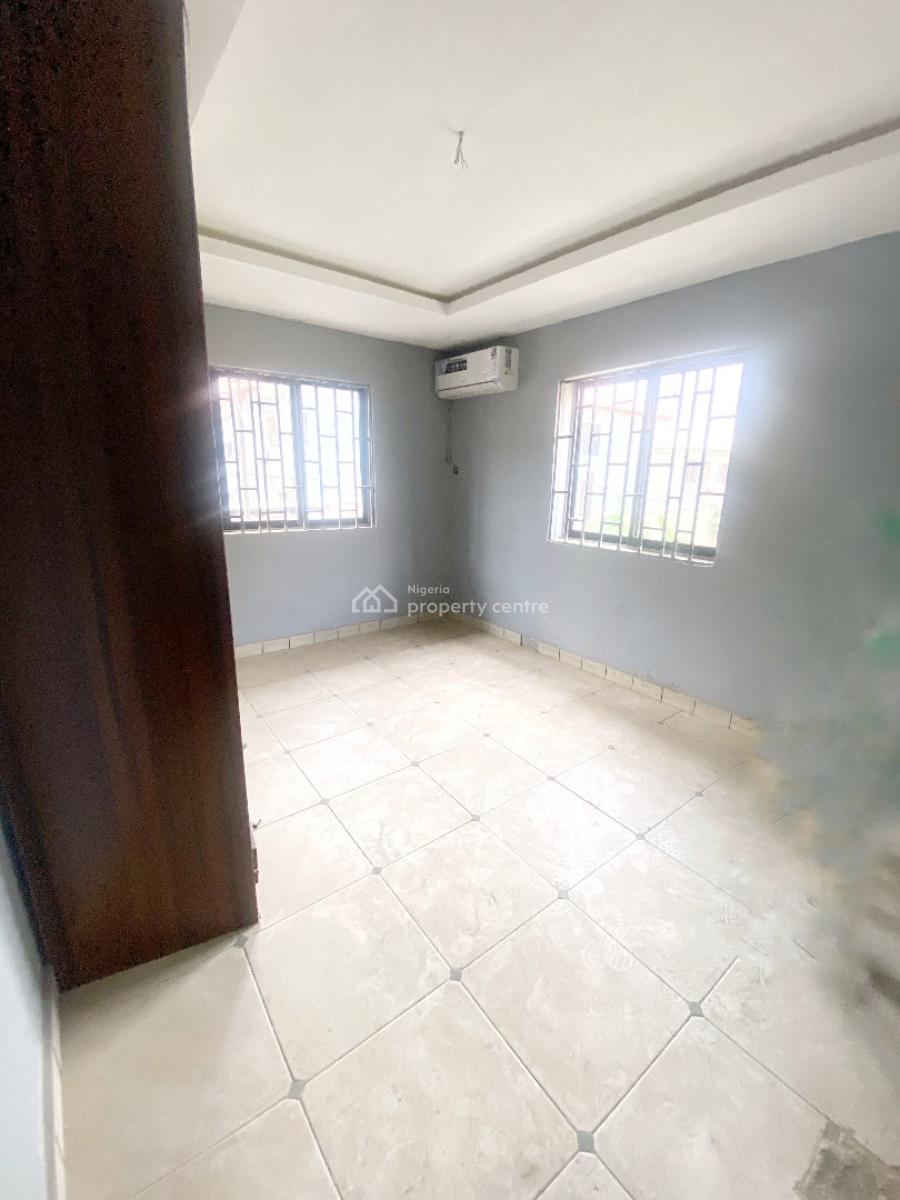Renovated Luxury 3 Bedroom Flat, Gra Phase 2, Magodo, Lagos, Flat / Apartment for Rent