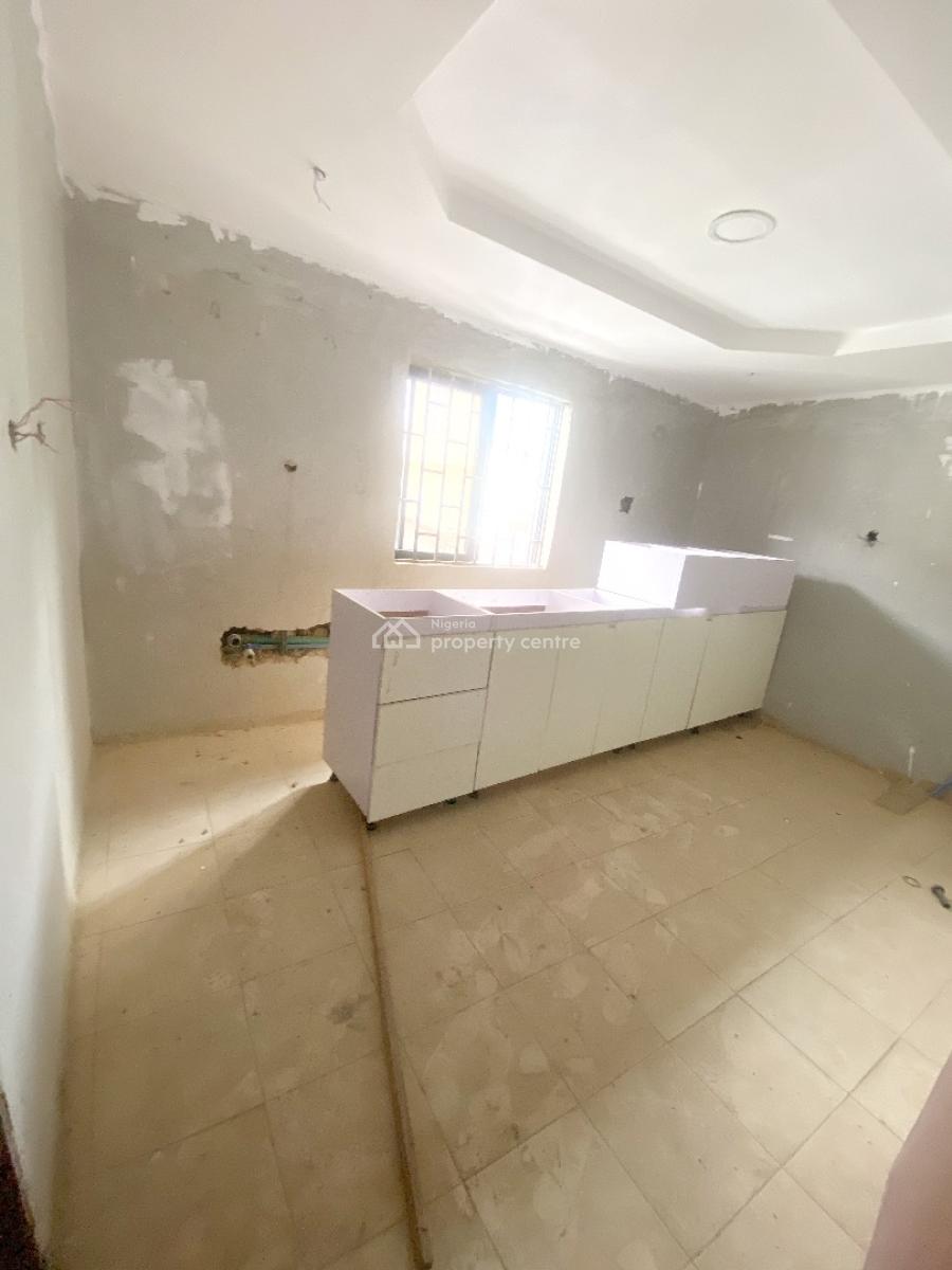 Renovated Luxury 3 Bedroom Flat, Gra Phase 2, Magodo, Lagos, Flat / Apartment for Rent